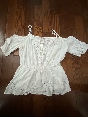 Guess White Eyelet Tie-Front Off-Shoulder Camisole